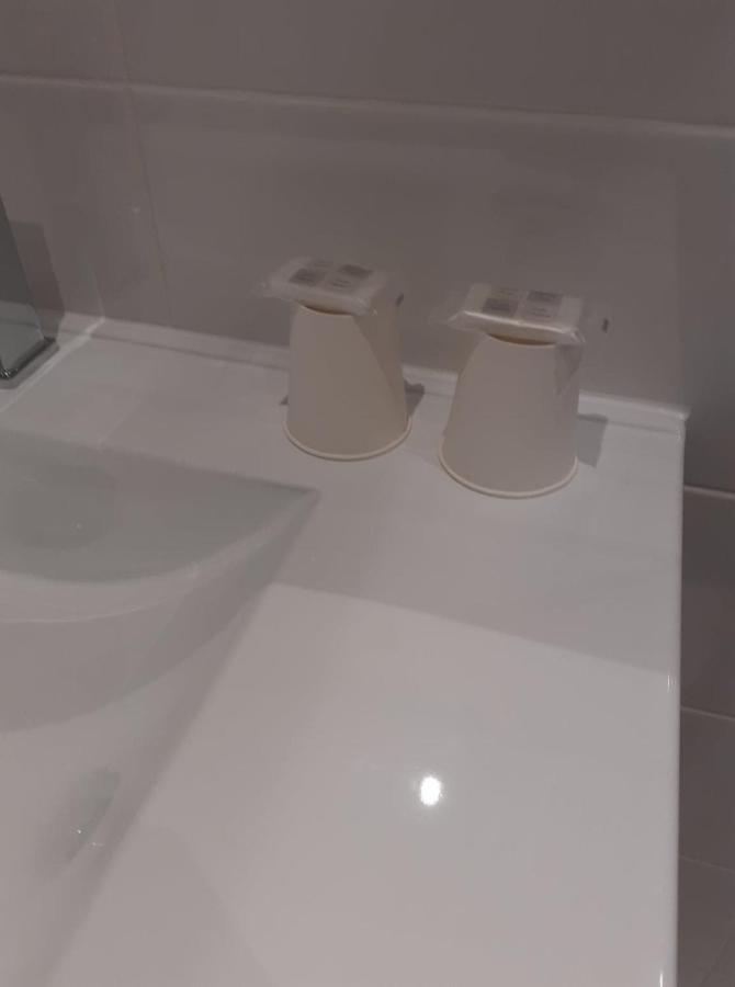 Studio Le Menascle Saint-Georges-de-Luzencon Ngoại thất bức ảnh